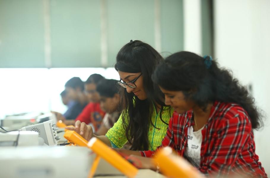 KL University Hyderabad Practicals & Lab photo 10